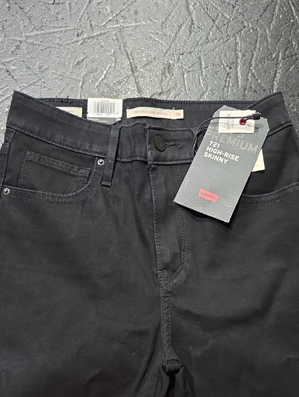 Levi's Black Skinny Jeans - 721 High-Rise